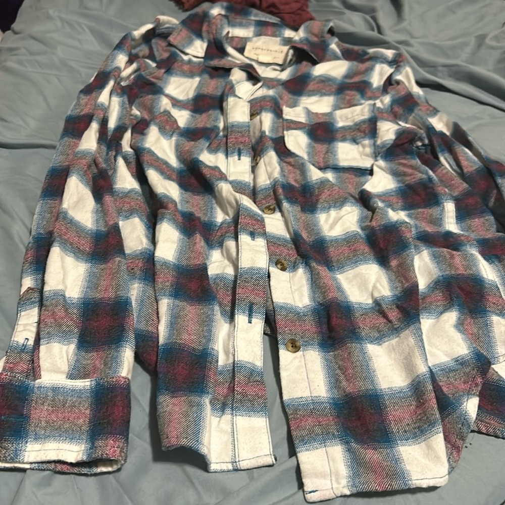 Boyfriend fit plaid, long sleeve buttoned shirt